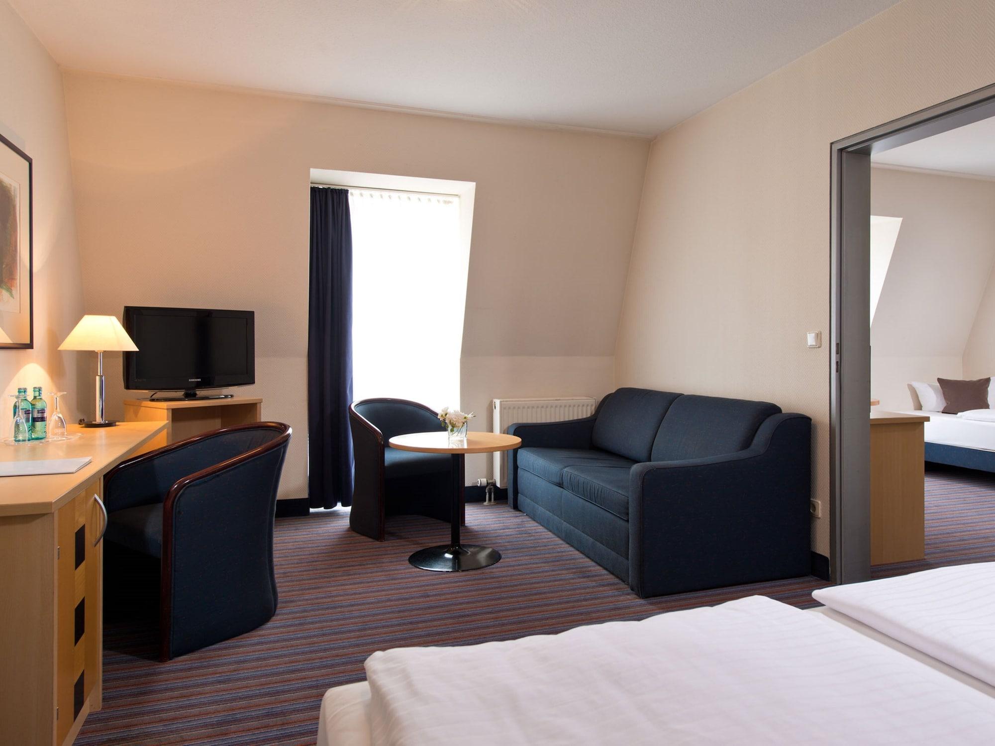 Achat Hotel Dresden Elbufer Exteriör bild