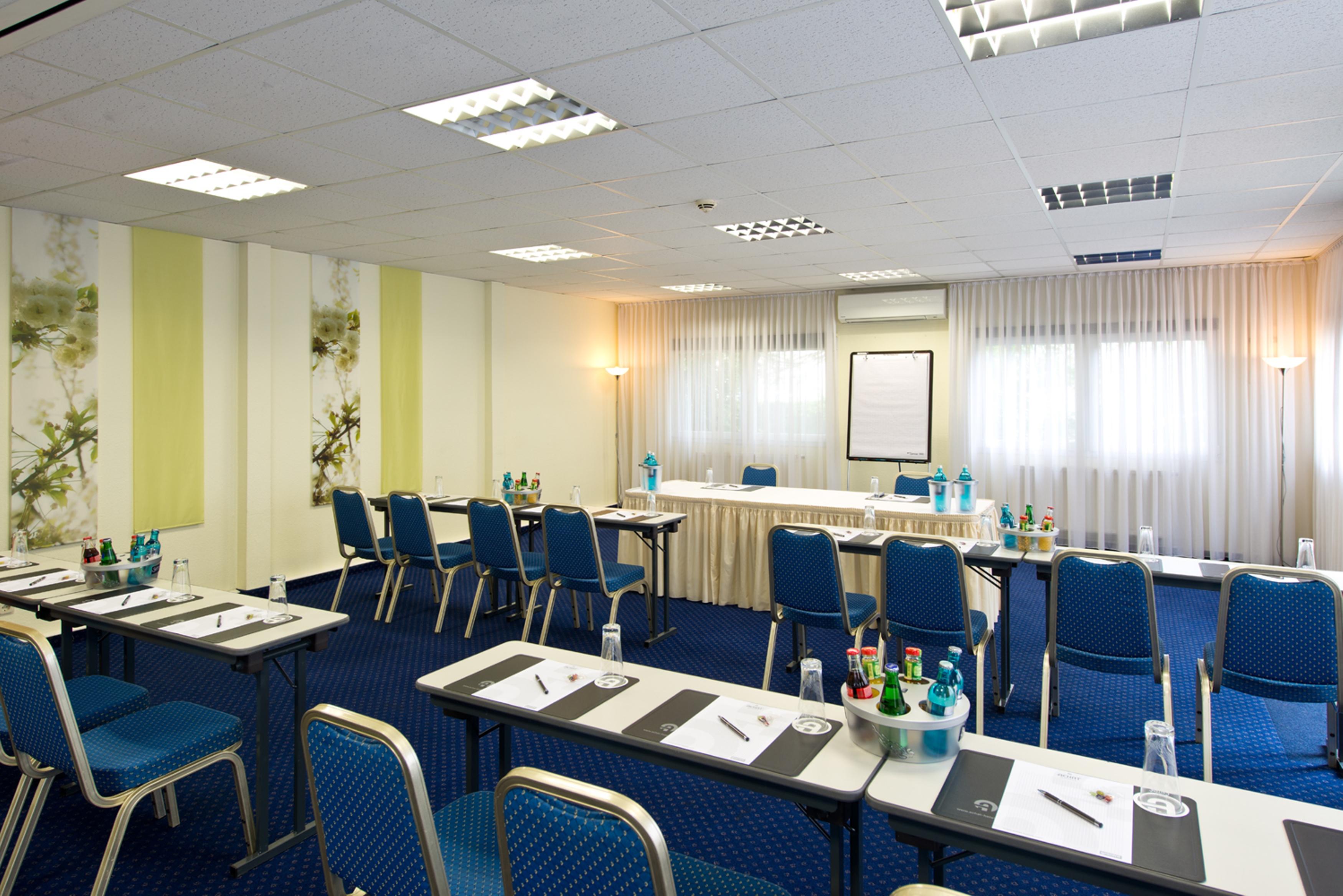 Achat Hotel Dresden Elbufer Exteriör bild