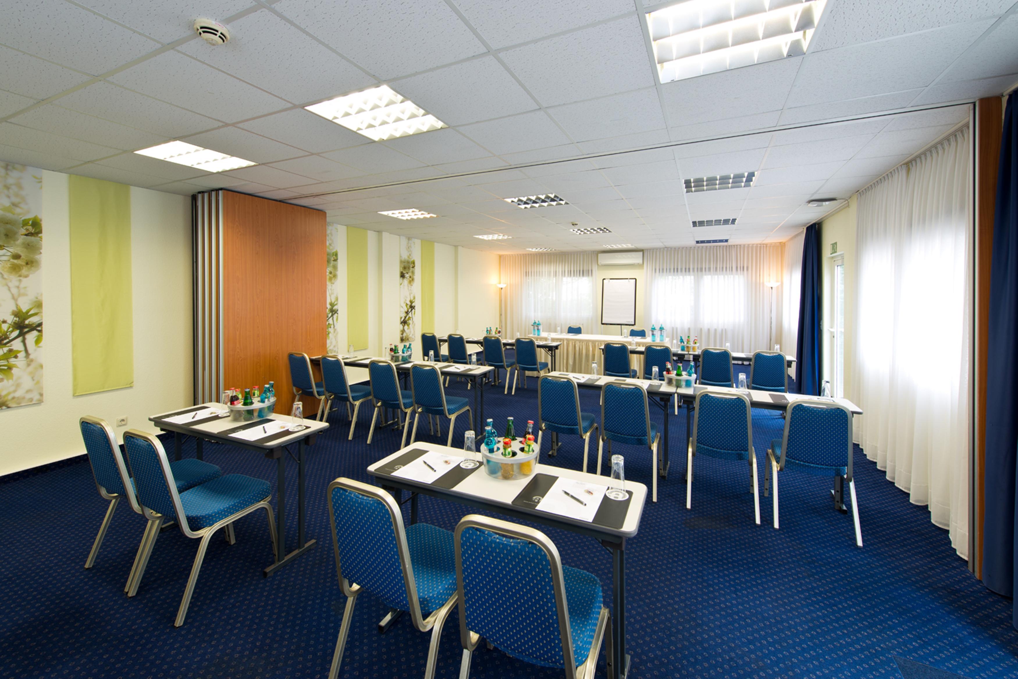 Achat Hotel Dresden Elbufer Exteriör bild