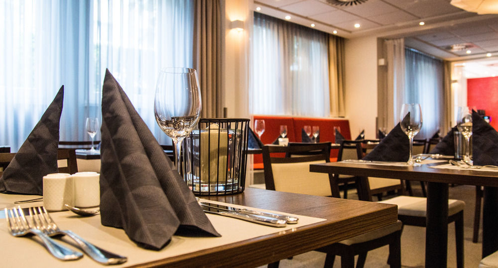 Achat Hotel Dresden Elbufer Exteriör bild